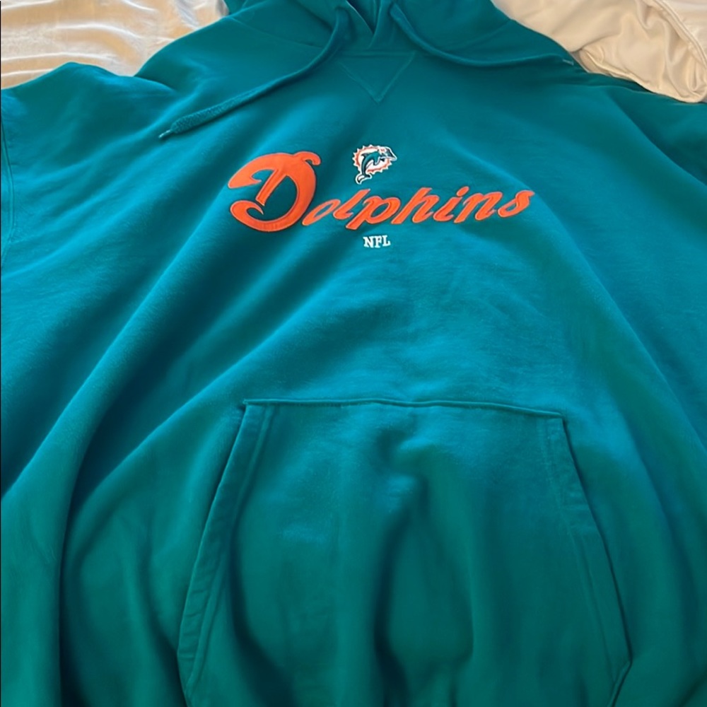 Men’s sweatshirt